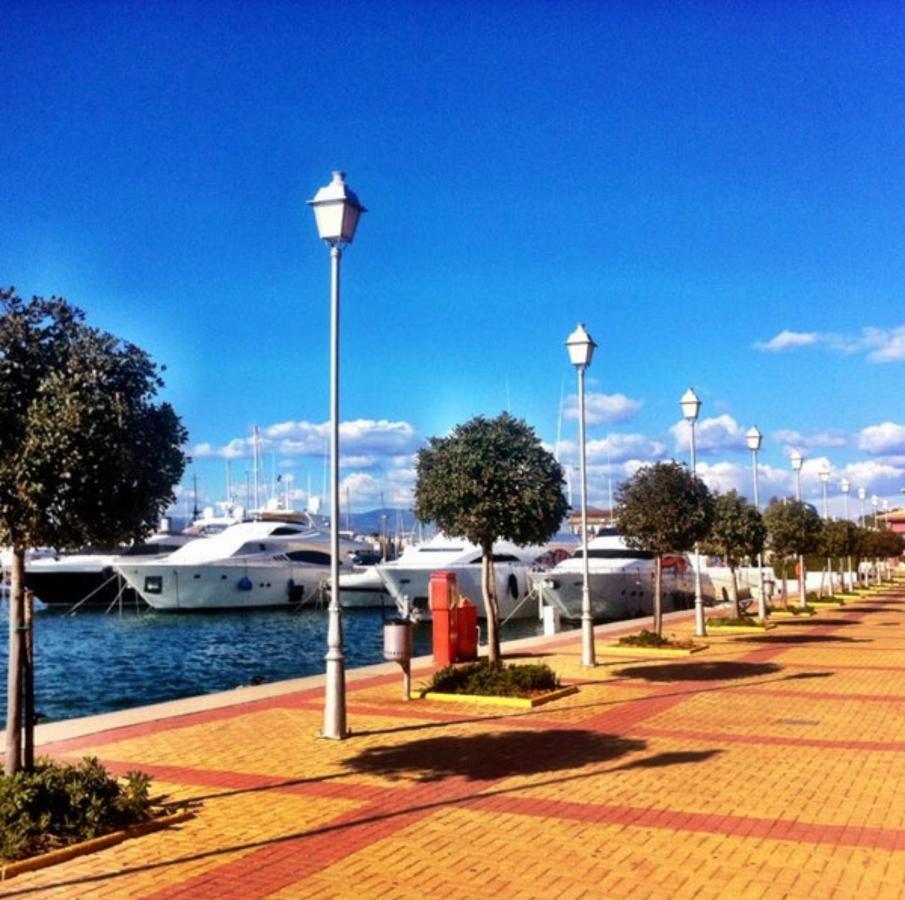 Seaside By Flisvos Marina * Athens